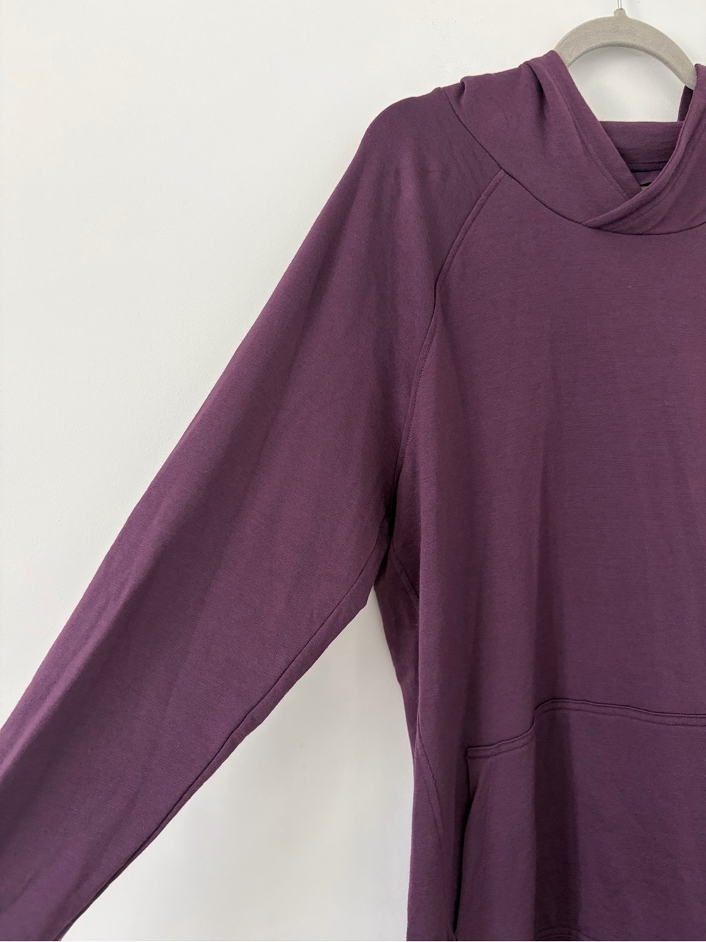 Wool& Wooland Everett Hoodie Tunic Merino Wool Marionberry XL - Picture 2 of 8
